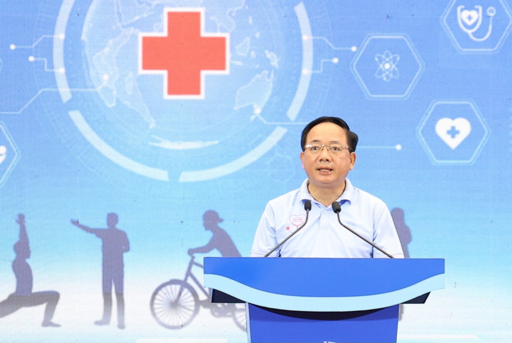 Đồng chí Trịnh Văn Quyết, Ủy viên Bộ Chính trị, Bí thư Trung ương Đảng, Trưởng Ban Tuyên giáo và Dân vận Trung ương phát biểu chỉ đạo tại chương trình (Ảnh: BTC)