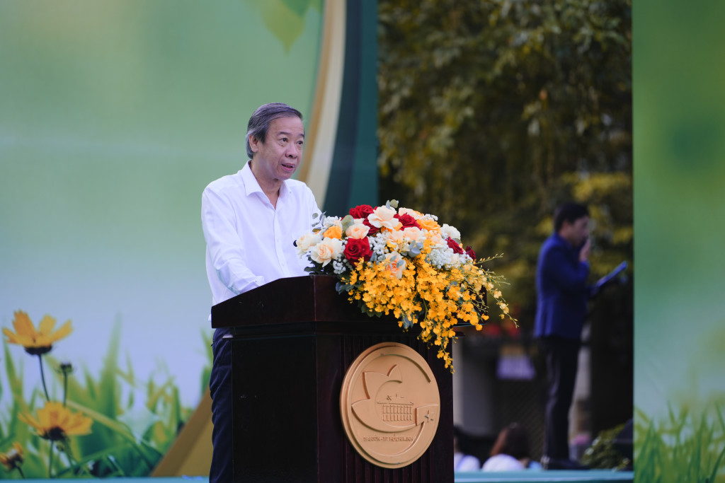 Tiến sĩ, bác sĩ Nguyễn Văn Vĩnh Châu, Phó Giám đốc Sở Y tế Thành phố Hồ Chí Minh phát biểu (Ảnh: VN).