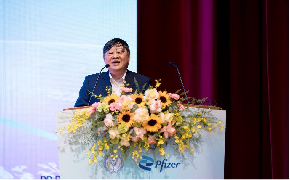 GS.TS.BS Nguyễn Viết Tiến, Chủ tịch Hội Phụ sản Việt Nam phát biểu (Ảnh: BTC)