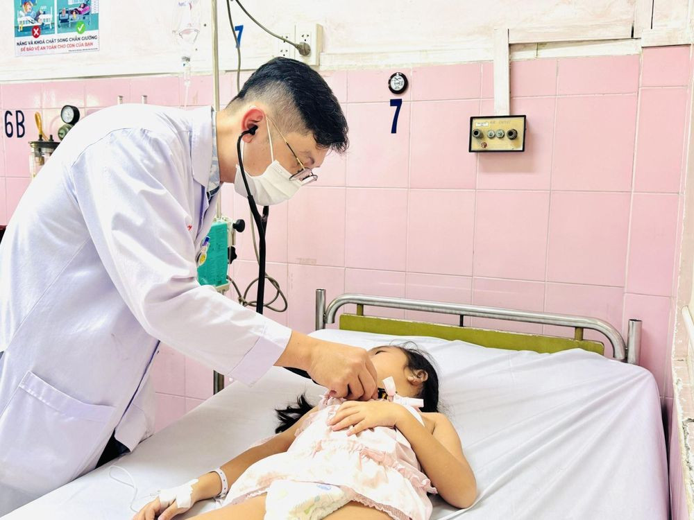 ính đến sáng 10/4, các cơ sở y tế trên địa bàn đã tiếp nhận 148 ca nghi ngộ độc (Ảnh minh họa)