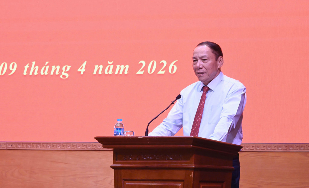 Nguyên Bộ trưởng Nguyễn Văn Hùng phát biểu tại Lễ bàn giao nhiệm vụ (Ảnh: TITC)