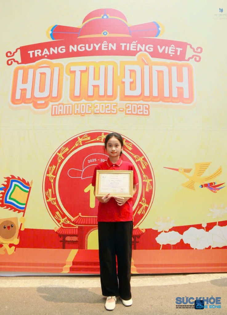 Em Đặng Vũ Quyên nhận giải Nhất Trang Nguyên tiếng Việt cấp quốc gia năm 2026(ảnh:ĐT)