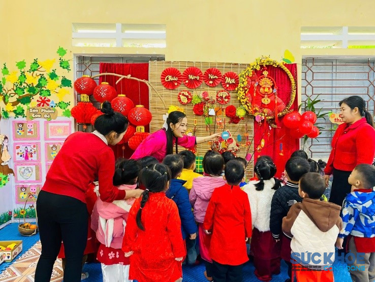 Hoạt động của cô trò nhân ngày tết quê em (ảnh:TL)