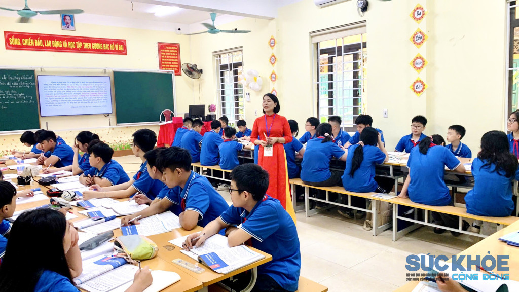 Giờ học của cô và trò trường THCS Xuân Áng (ảnh: TL)
