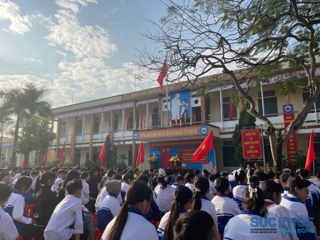Buổi sinh hoạt và phân luồng học sinh Trường THCS Phú Mỹ (ảnh: TL)