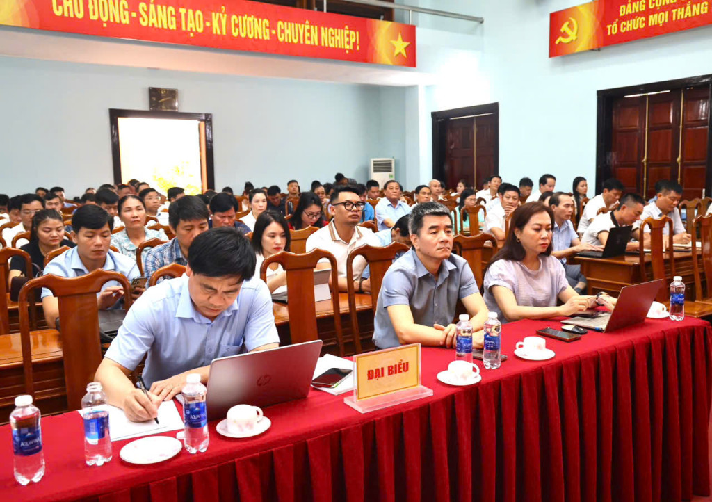 Đại biểu tham dự hội nghị ( Ảnh Ban tổ chức cung cấp)