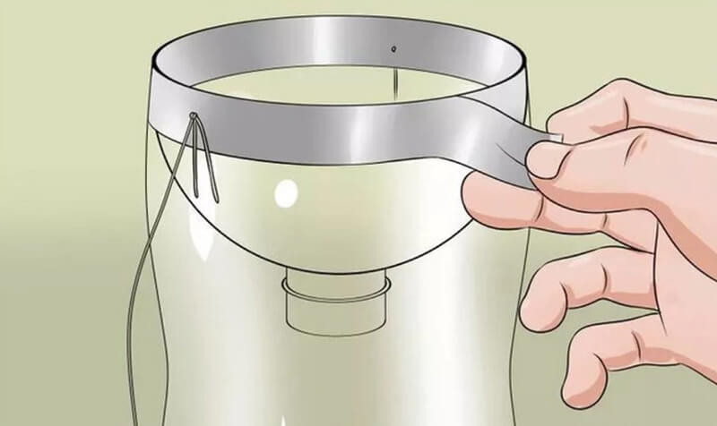 Cách tái sư dụng chai nhựa đuổi ruồi (Ảnh: Sưu tầm)