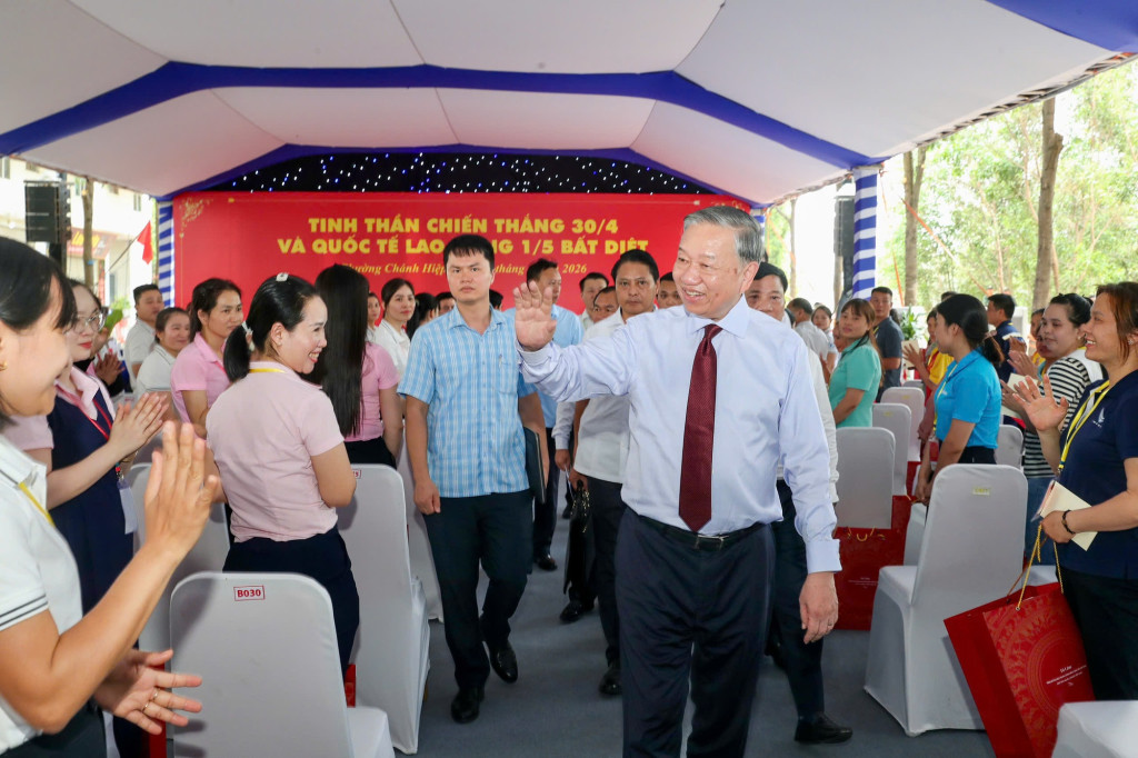 Tổng Bí thư, Chủ tịch nước Tô Lâm đến thăm, gặp gỡ, trò chuyện với công nhân, người lao động TP. Hồ Chí Minh