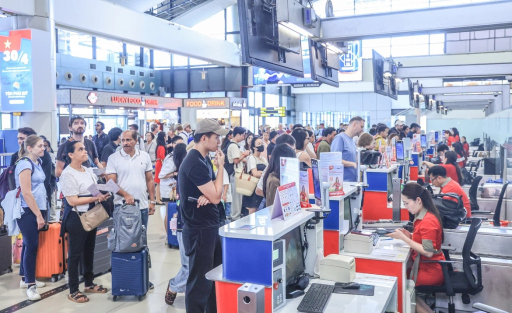 Sân bay Nội Bài đón lượng khách kỷ lục (Ảnh: TL)