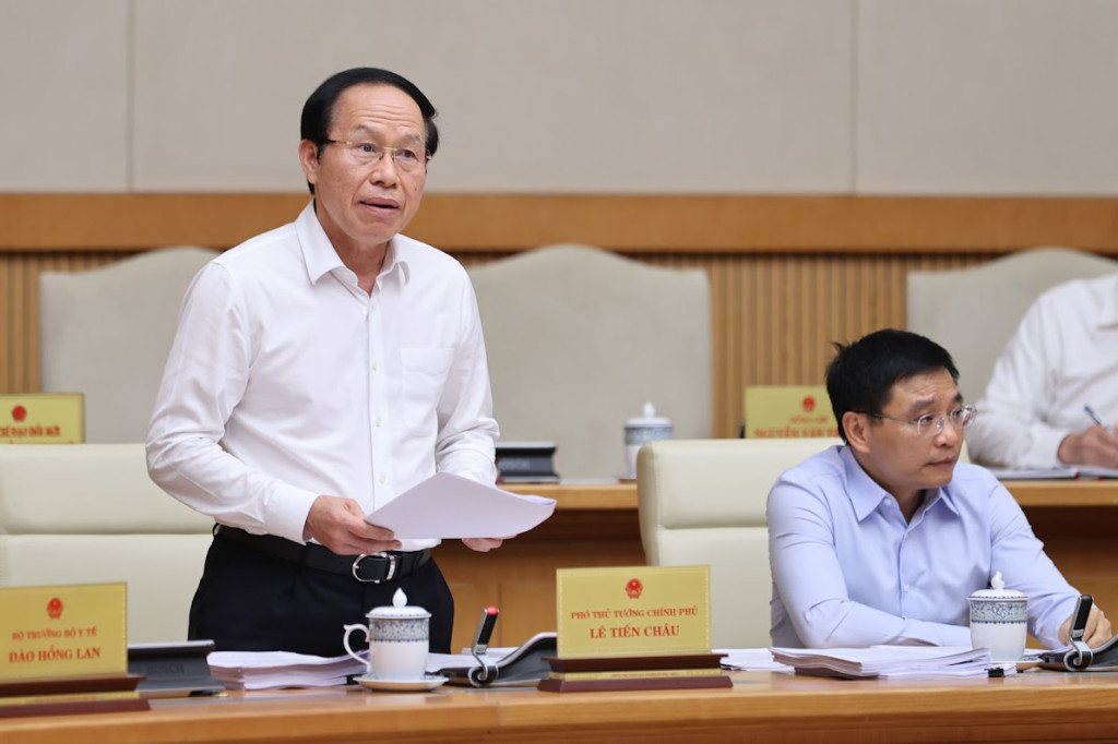 Phó Thủ tướng Lê Tiến Châu phát biểu, Phó Thủ tướng Nguyễn Văn Thắng dự phiên họp (Ảnh: VGP/Nhật Bắc)