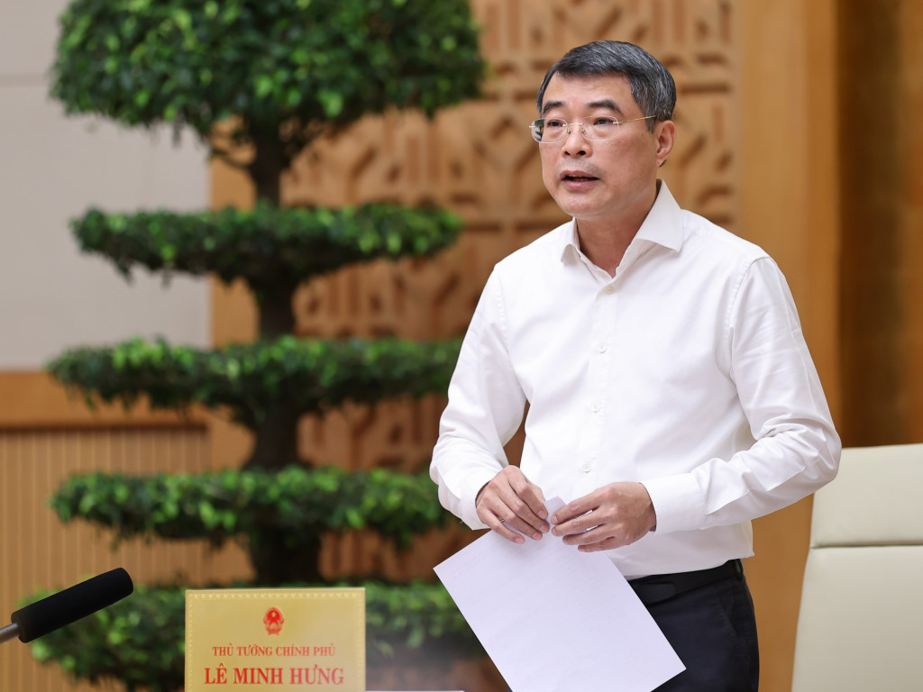 Với Bộ Y tế, Thủ tướng lưu ý làm tốt việc tổ chức khám sức khỏe định kỳ hoặc khám sàng lọc miễn phí cho người dân (Ảnh: VGP/Nhật Bắc)