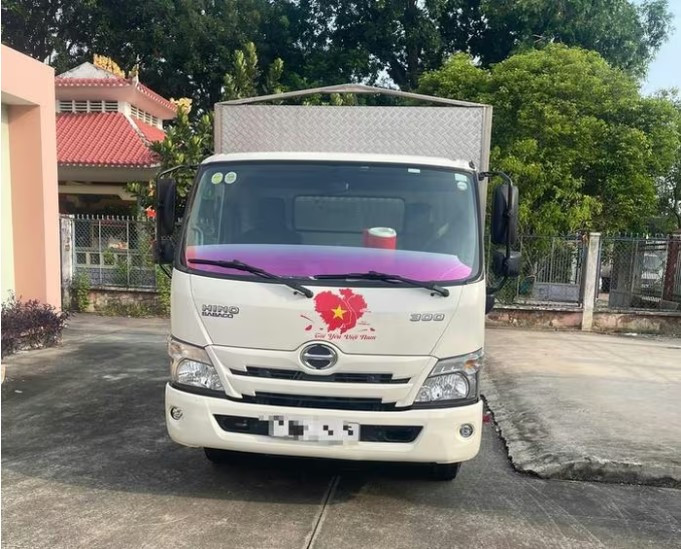 Chiếc xe chở heo bị lực lượng chức năng phát hiện (Ảnh: TL)