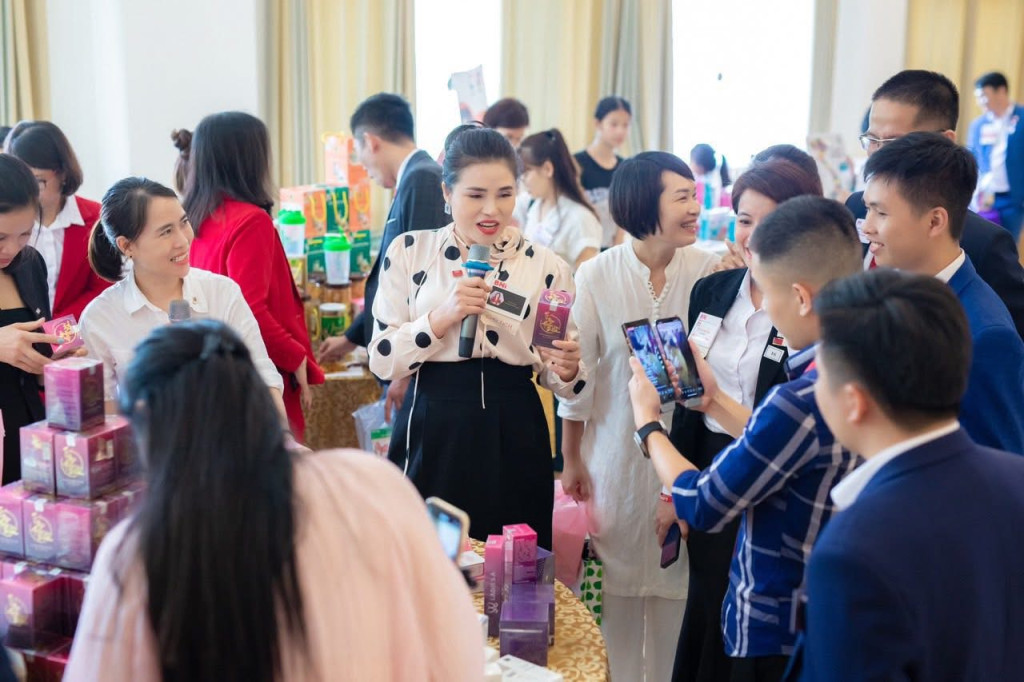 Hoạt động giới thiệu sản phẩm và kết nối khách hàng là một phần trong hành trình đưa giá trị DOVA Group đến gần hơn với cộng đồng (Ảnh: BTC)