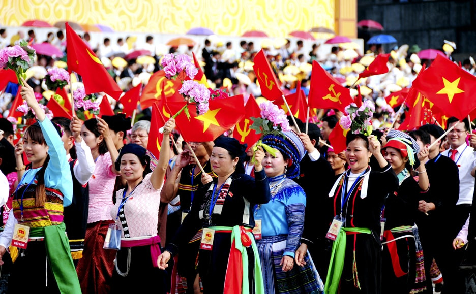 Xã hội hiện đại càng phát triển thì càng đa dạng: đa dạng về lợi ích, đa dạng về nghề nghiệp, đa dạng về lối sống, đa dạng về quan điểm, đa dạng về phương thức tiếp cận thông tin.