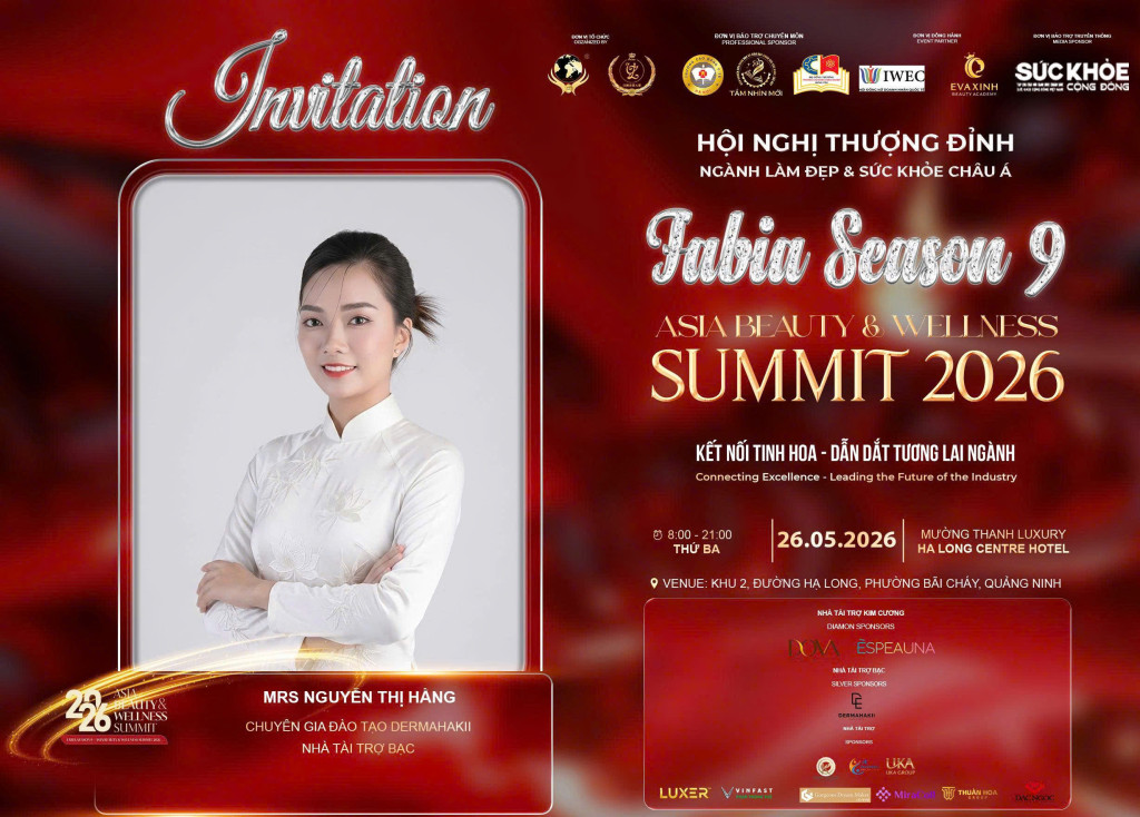 Vinh danh tại  FABIA Season 9 Nguyễn Thị Hằng - nhà tài trợ bạc của chương trình.sự kiện (Ảnh: BTC)