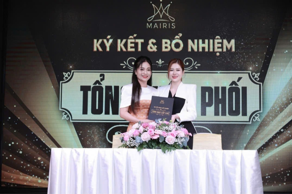 Lễ ký kết bổ nhiệm lãnh đạo cấp cao - tổng phân phối công ty  Mỹ phẩm Mairis 