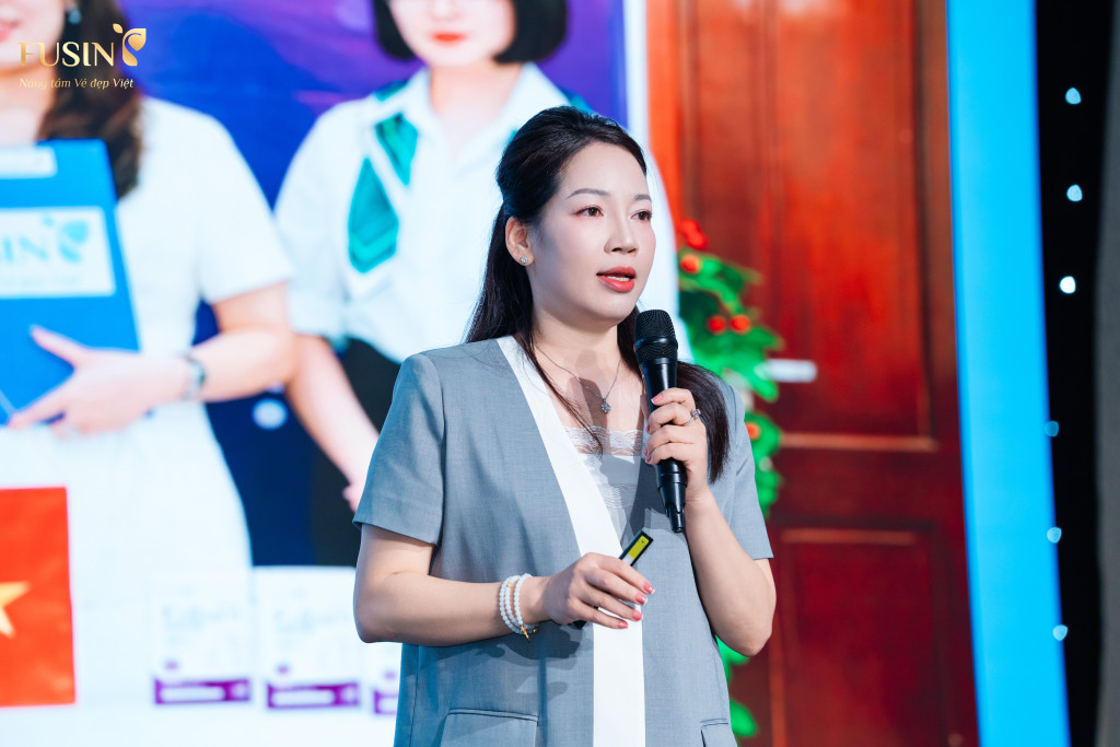 Chị thường xuyên chia sẻ về phương pháp chăm sóc da, vận hành spa và cách xây dựng dịch vụ có trách nhiệm (Ảnh: BTC)