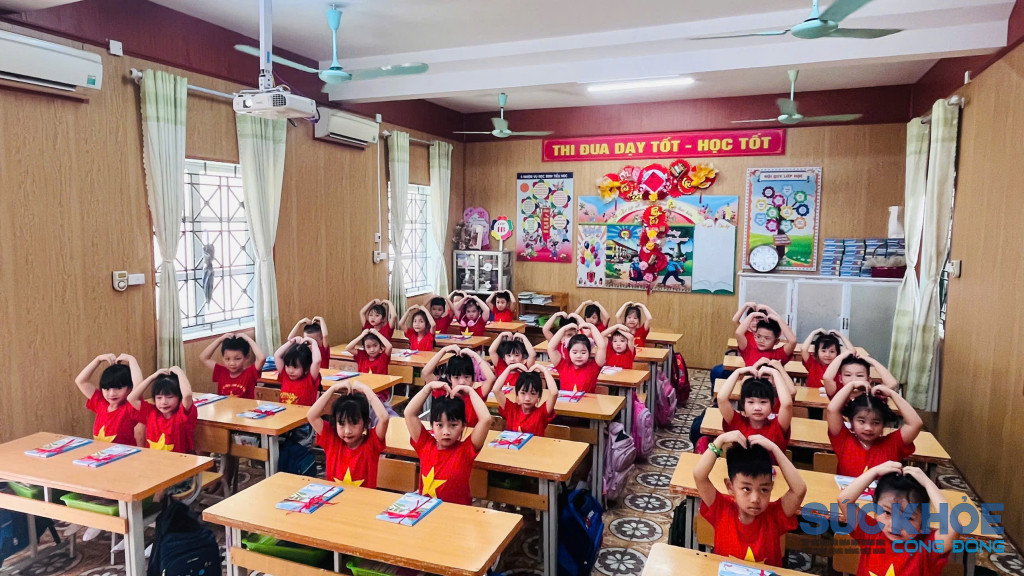Học sinh 5 tuổi trường Mầm non Minh Phương trải nghiệm thăm quan lớp học (ảnh:TL)