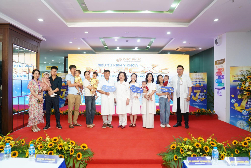 Nhiều câu chuyện xúc động về hành trình tìm con của các gia đình vô sinh hiếm muộn được chia sẻ, lấy đi nhiều nước mắt xúc động của những người tham gia