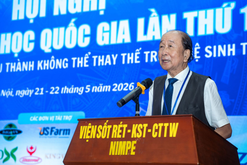 GS.TSKH Vũ Quang Côn, Chủ tịch Hội Côn trùng học Việt Nam phát biểu tại Hội nghị.