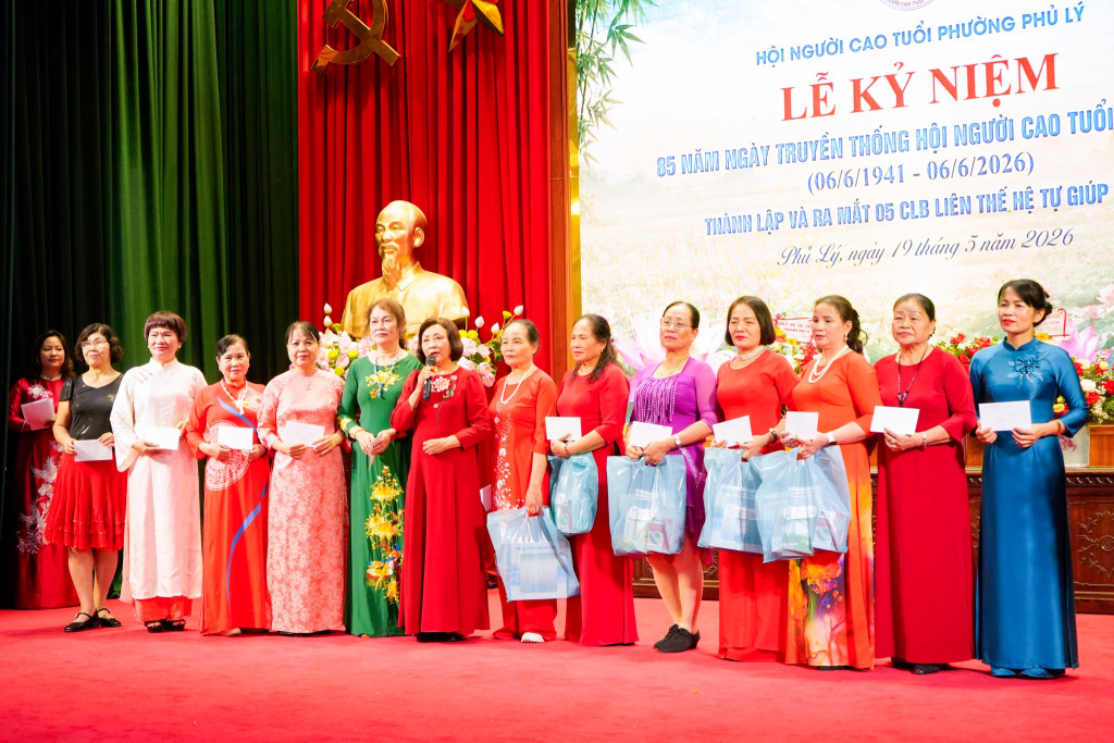Hội Người cao tuổi tỉnh Ninh Bình đẩy mạnh phong trào “Tuổi cao – Gương sáng”, chung tay nâng cao chất lượng chăm sóc sức khỏe cộng đồng.