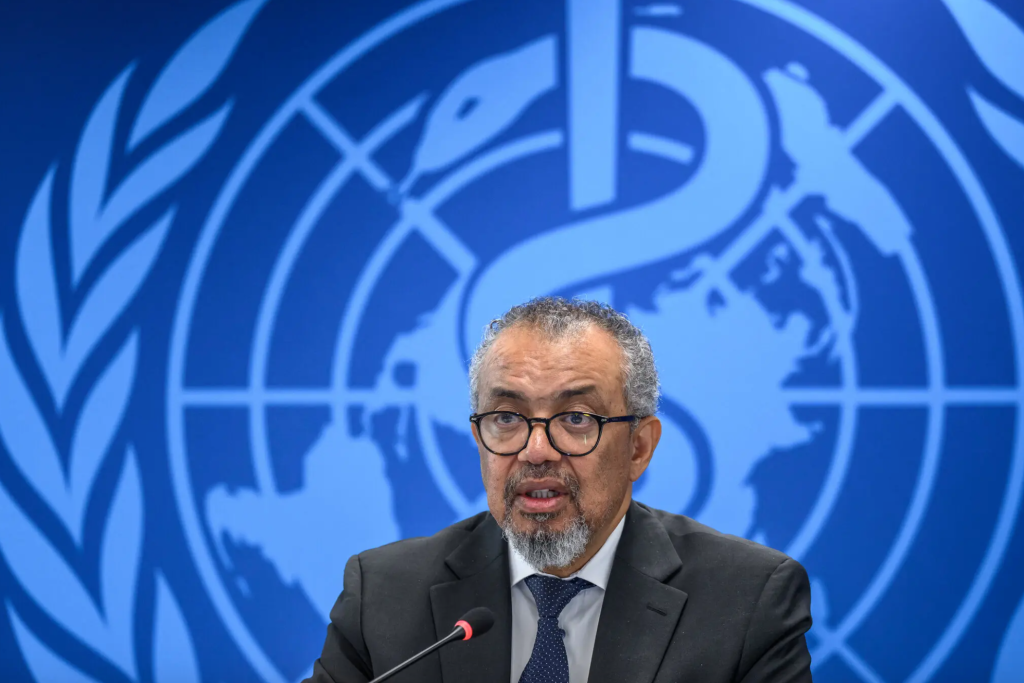 Tổng Giám đốc Tổ chức Y tế thế giới (WHO) Tedros Adhanom Ghebreyesus cảnh báo ông “vô cùng lo ngại về quy mô và tốc độ” lây lan của dịch bệnh Ebola hiện tại (Ảnh: AFP)
