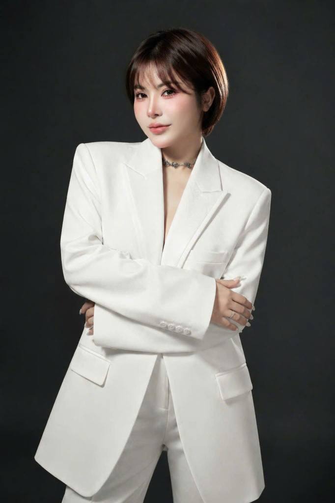CEO Phương Anh – đại diện Phòng khám quốc tế An Khang, được vinh danh Ban giám khảo Quốc tế Bộ môn Quản trị vóc dáng tại FABIA mùa 9 (Ảnh: BTC)