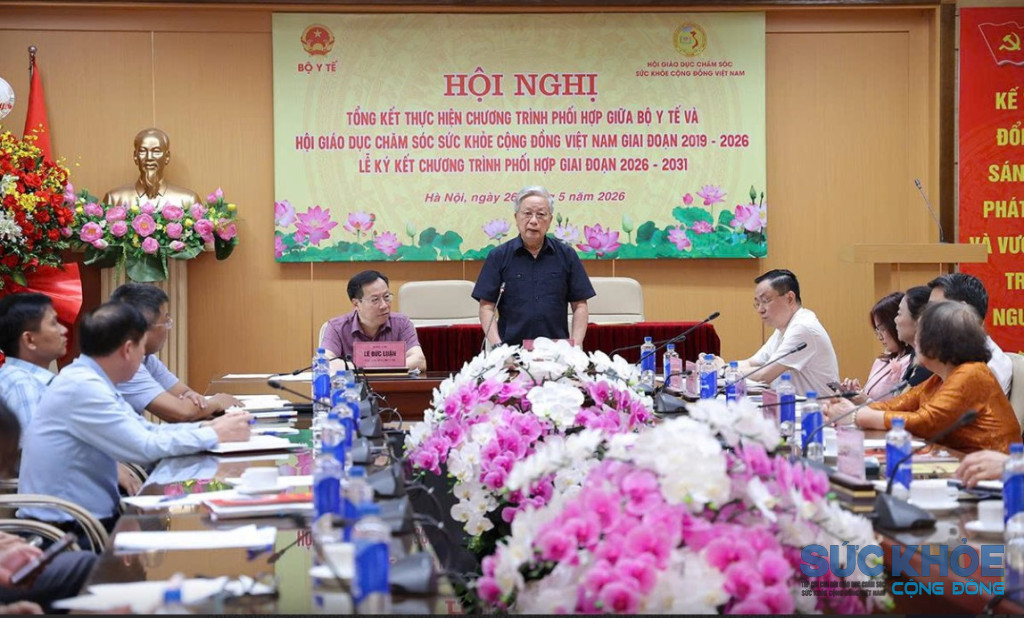 Ông Nguyễn Hồng Quân, nguyên Ủy viên Trung ương Đảng, nguyên Bộ trưởng Bộ Xây dựng, Chủ tịch Hội Giáo dục chăm sóc sức khỏe cộng đồng Việt Nam phát biểu (Ảnh: PV)
