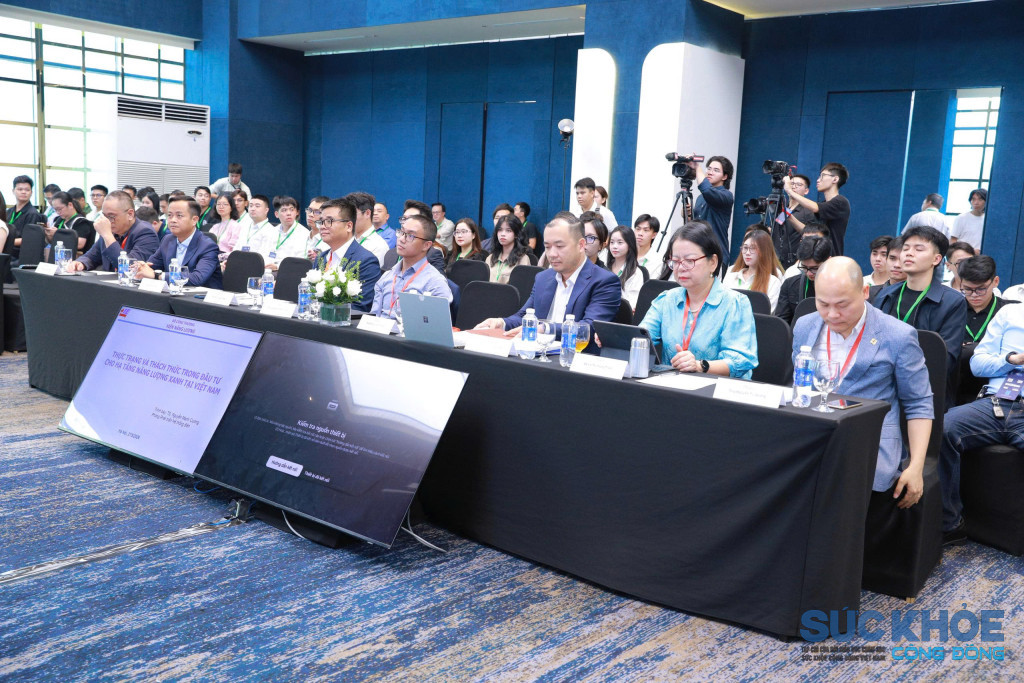 Các đại biểu tham dự diễn đàn (Ảnh: PV)