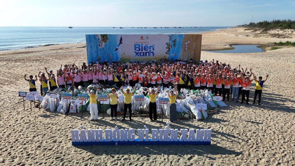 1.	Hàng nghìn tình nguyện viên sẽ tham gia ra quân hành động vì môi trường tại 38 điểm cầu ở Việt Nam và tại Lào, Indonesia và Philippines vào sáng ngày 5/6. Ảnh: Quỹ Vì tương lai xanh.