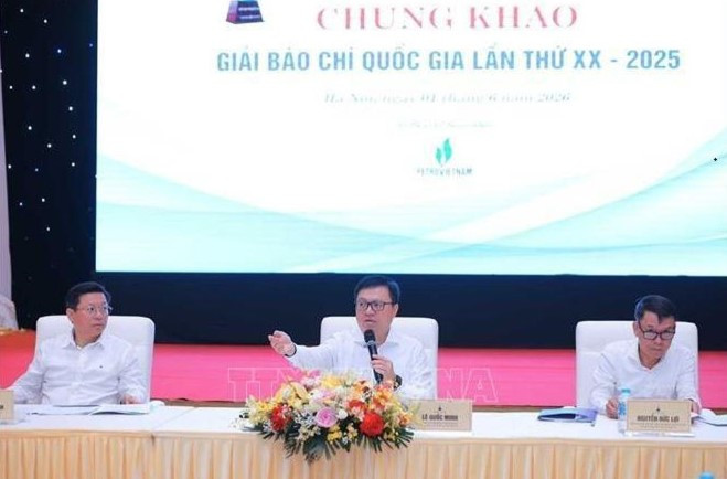 Đoàn Chủ tịch điều hành vòng Chung khảo Giải báo chí Quốc gia lần thứ 20 - năm 2026 (Ảnh: Hoàng Hiếu - TTXVN)