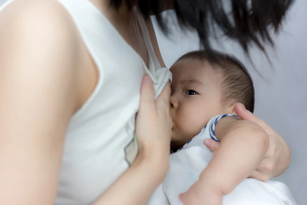 Không nên lạm dụng nước cốt dừa (Ảnh: Sưu tầm)