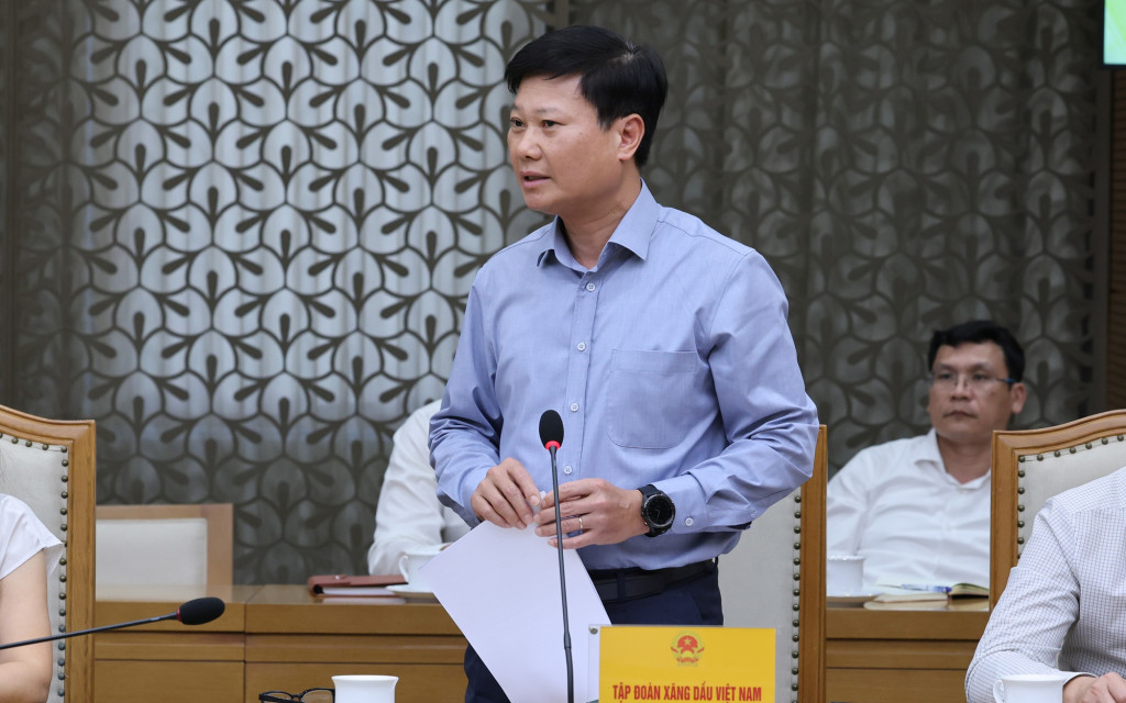 Ông Lưu Văn Tuyển, Tổng Giám đốc Petrolimex phát biểu tại cuộc họp (Ảnh: VGP/Phương Nguyên)
