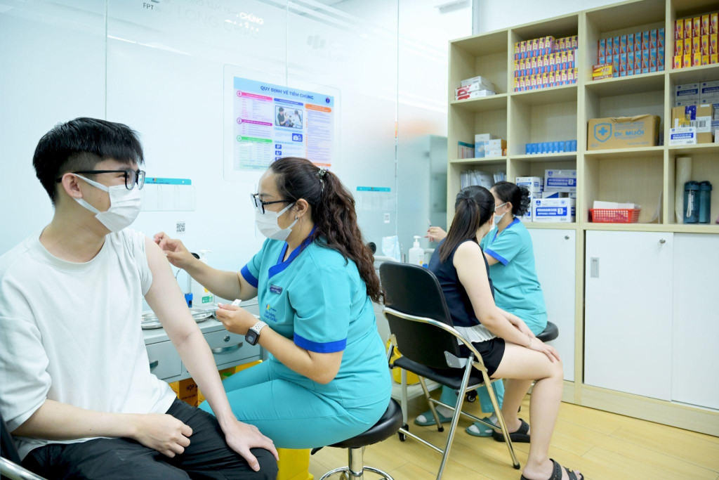HPV không còn là câu chuyện riêng của phụ nữ mà là vấn đề sức khỏe cần được quan tâm ở cả hai giới. Ảnh: Hoàng Khánh