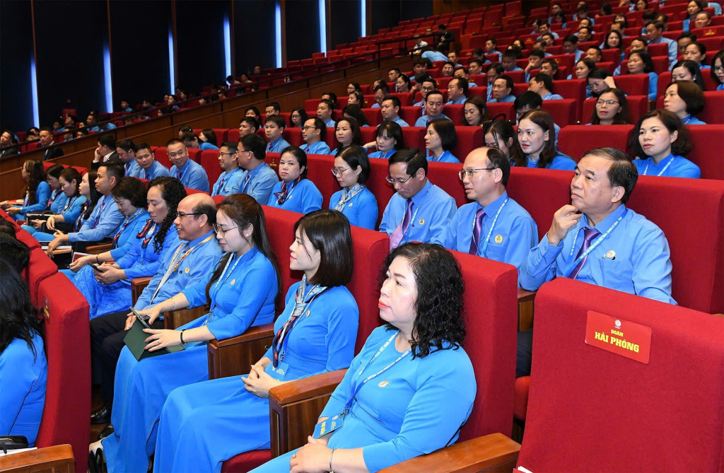 Các đại biểu dự Đại hội XIV Công đoàn Việt Nam (Ảnh: Lâm Hiển)