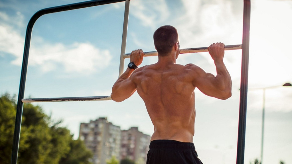 Các động tác calisthenics thích hợp tập ở nhiều nơi (Ảnh: Sưu tầm)
