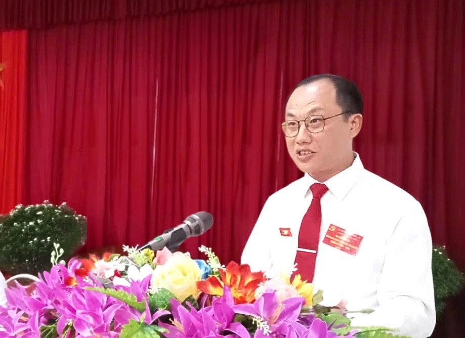 Ông Lầu Bá Chò, Bí thư Đảng uỷ xã Na Ngoi, tỉnh Nghệ An