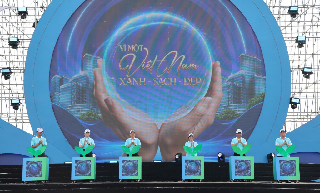 Nghi thức phát động phong trào 