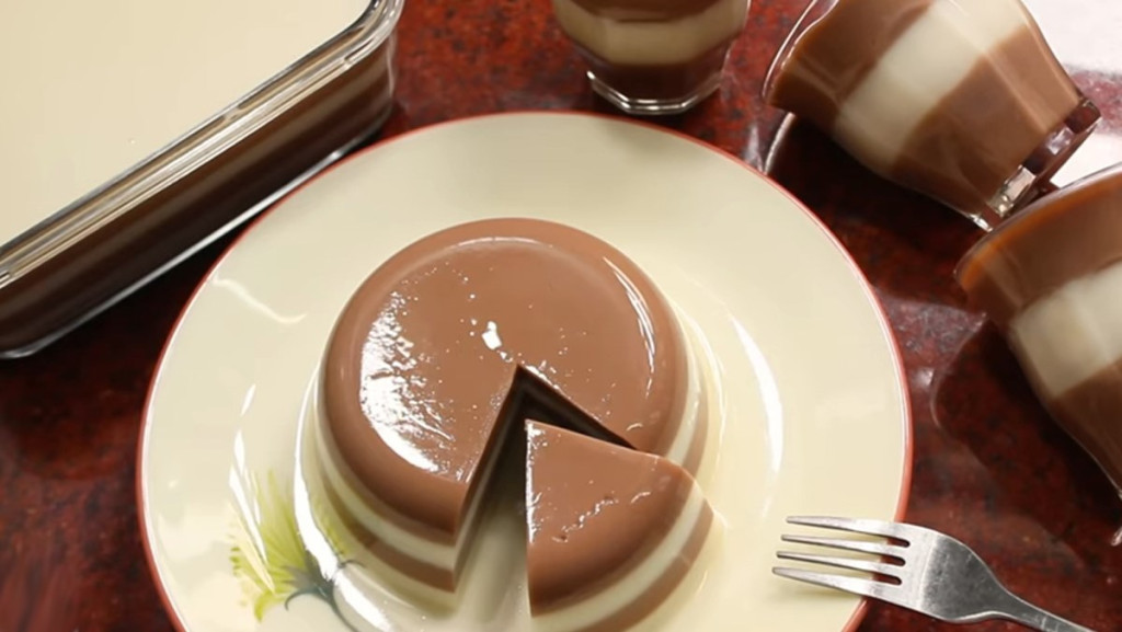 Pudding bằng bột rau câu đơn giản, dễ làm (Ảnh; Sưu tầm)
