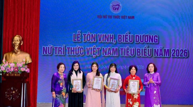 Bà Nguyễn Thị Thành vinh dự nhận danh hiệu 