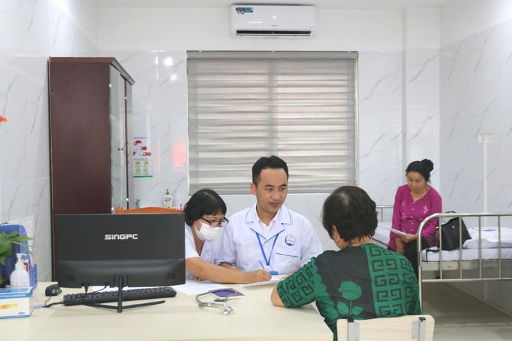 Bảo đảm hiệu quả sử dụng nguồn lực trong khám sức khỏe định kỳ, khám sàng lọc miễn phí toàn dân (Ảnh: SYT Hà Nội)
