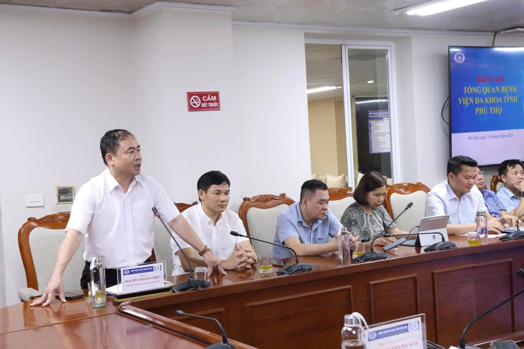 TS Nguyễn Hoàng Diệu – Giám đốc Bệnh viện Đa khoa Hòa Bình phát biểu tại chương trình (ảnh: ĐT)