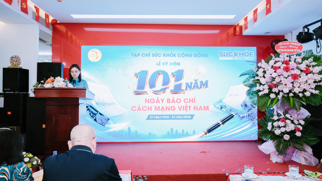 Nhà báo Chu Thị Loan - Tổng Biên tập Tạp chí Sức Khỏe Cộng Đồng phát biểu tại sự kiện (Ảnh: Trần Tiến)