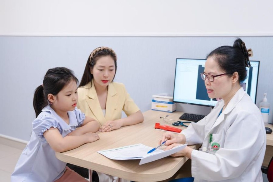 Bác sĩ Hiền khuyến cáo phụ huynh cần lưu ý trong thời gian trẻ nghỉ hè (Ảnh: TL)
