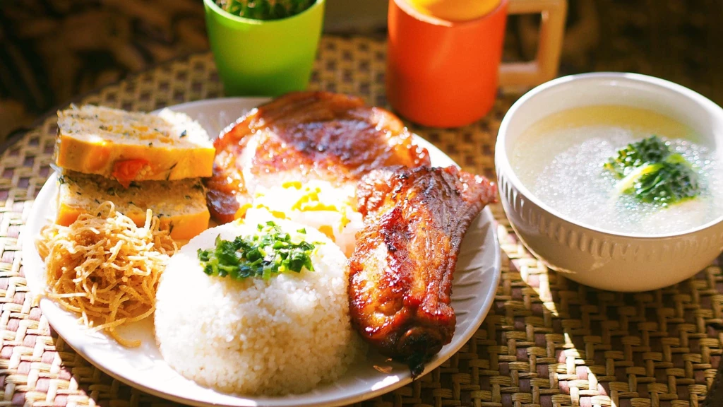 Nên giảm mỡ hành khi ăn món cơm tấm (Ảnh: Sưu tầm)