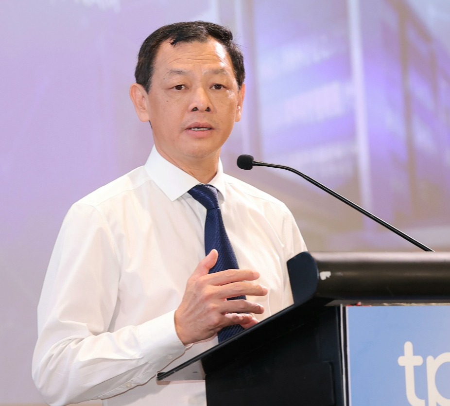 Thứ trưởng Bộ Y tế Nguyễn Tri Thức phát biểu tại hội thảo  (Ảnh: VGP)