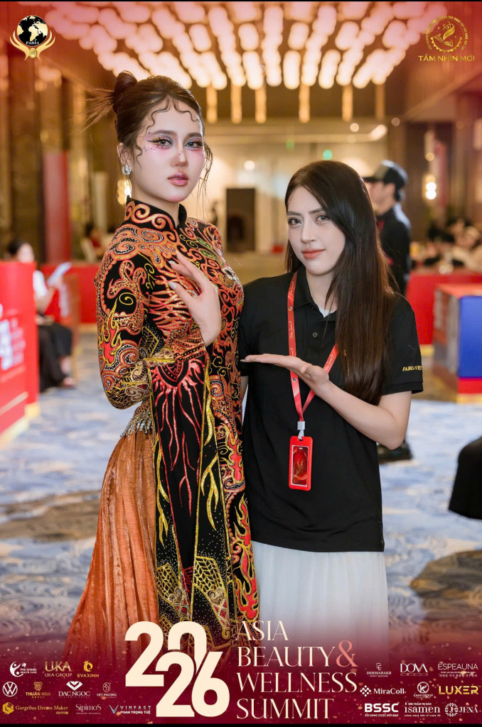 Bình Nguyên cùng người mẫu trong tạo hình trình diễn: khi đường cọ, trang phục và thần thái cùng kể một câu chuyện (Ảnh: BTC)