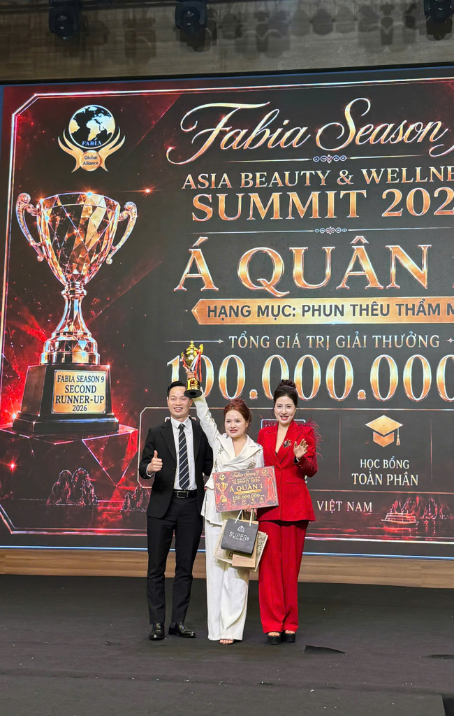Sân khấu vinh danh tại FABIA Season 9 – nơi những nỗ lực của người làm nghề được ghi nhận bằng những tràng pháo tay xứng đáng (Ảnh: BTC)
