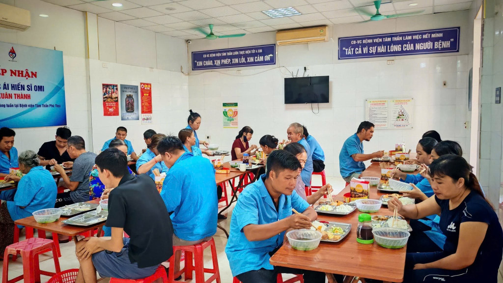 Khu nhà ăn khang trang sạch sẽ bảo đảm an toàn tại Bệnh viện Tâm Thần tỉnh Phú Thọ (ảnh: TL)
