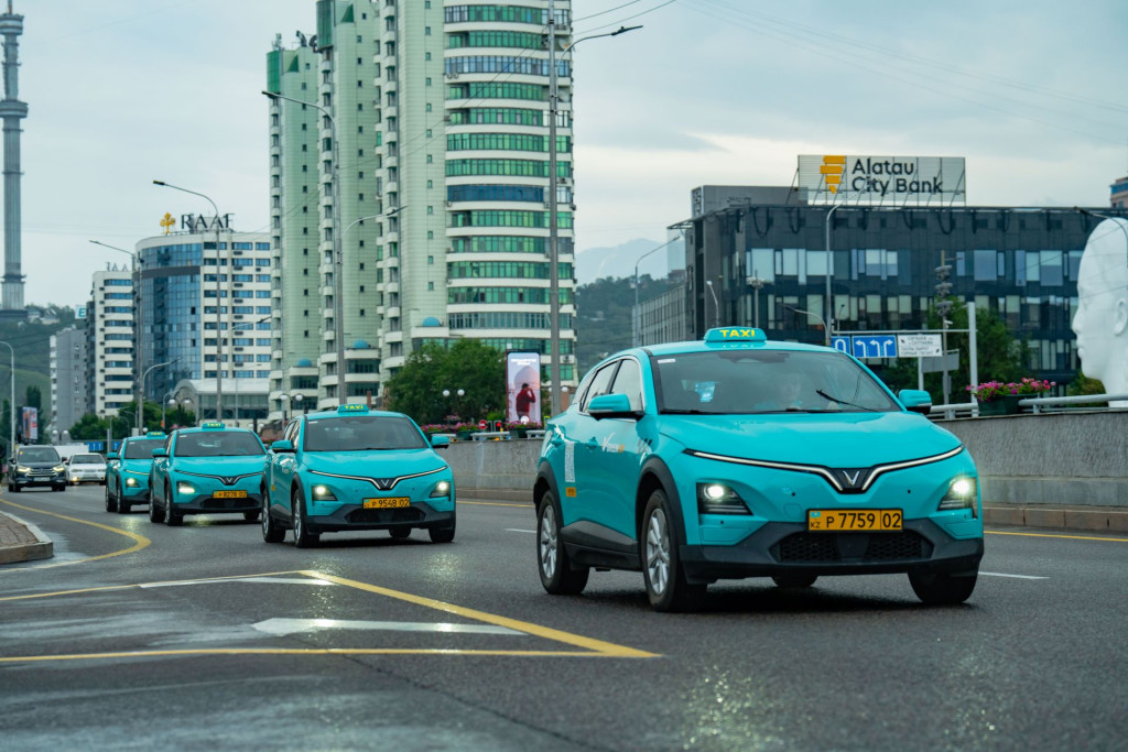 rong giai đoạn đầu, Green SM triển khai dịch vụ tại thành phố Almaty với đội xe VinFast VF 6 Eco, mẫu SUV thuần điện phù hợp với nhu cầu di chuyển hằng ngày trong đô thị.
